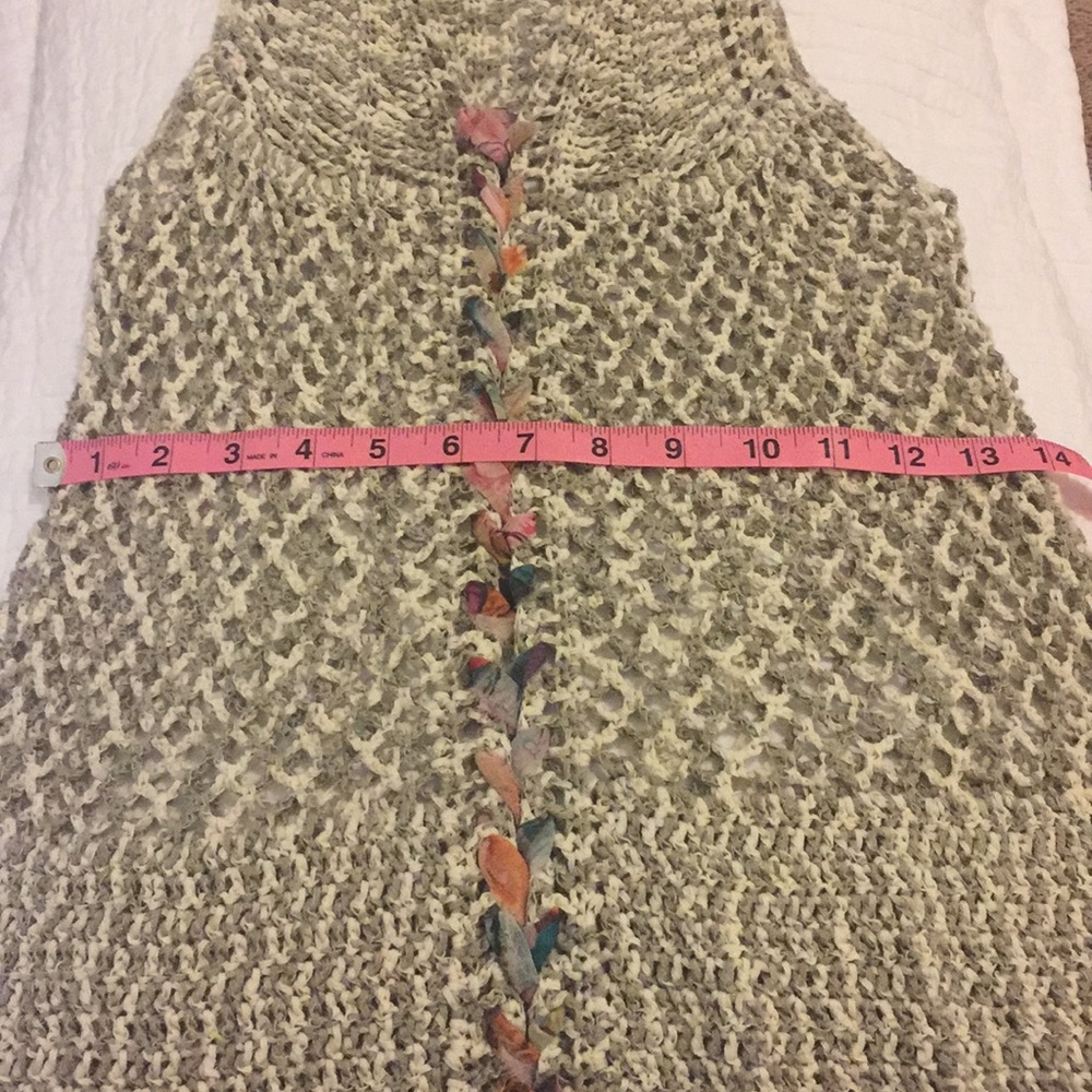 Buckle Gimmicks Crochet Tank Top Size Small New